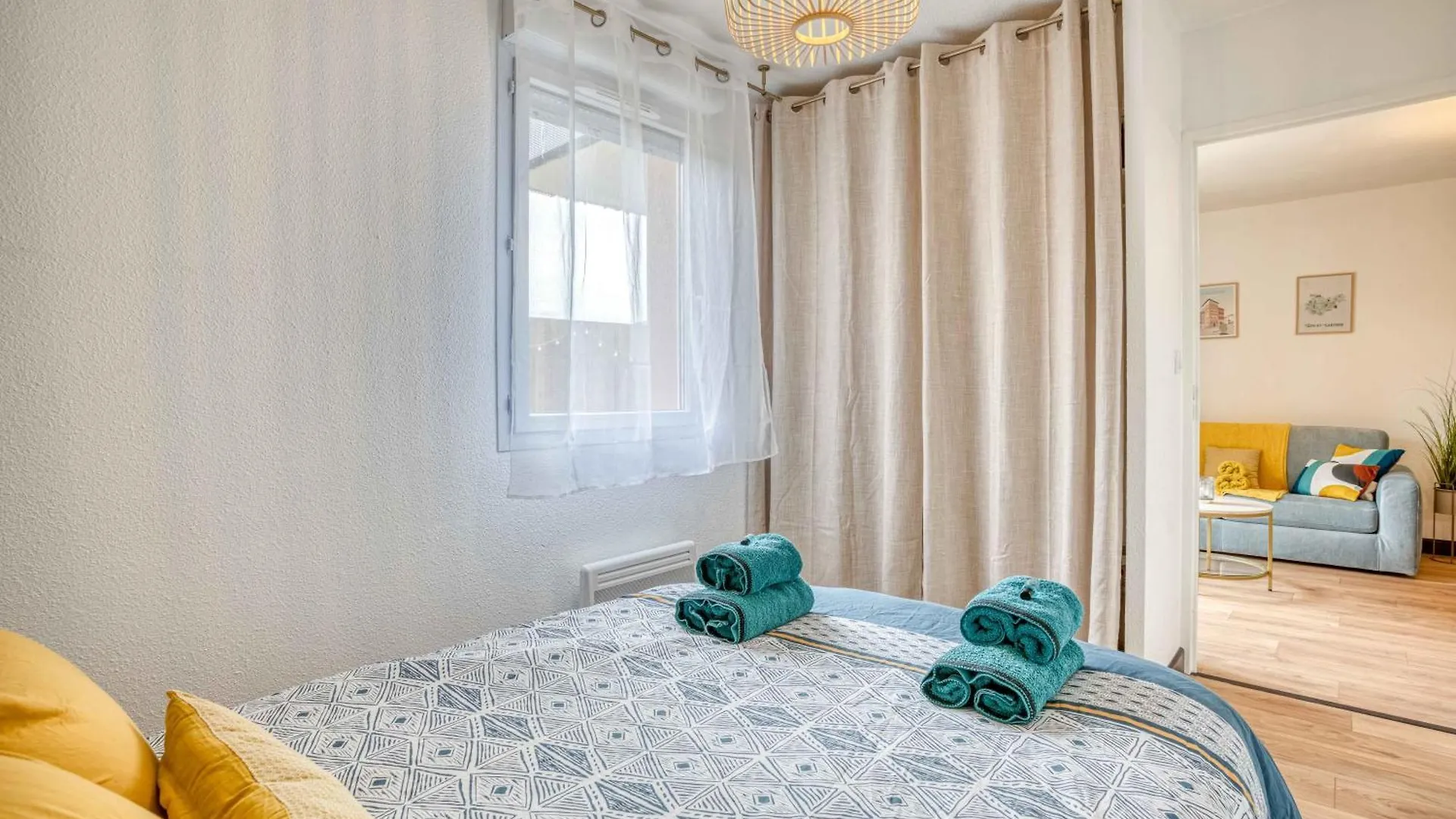 Apartmán Cosy Caussade Parking Gratuit Jardinet Refait A Neuf 0*,  Francie