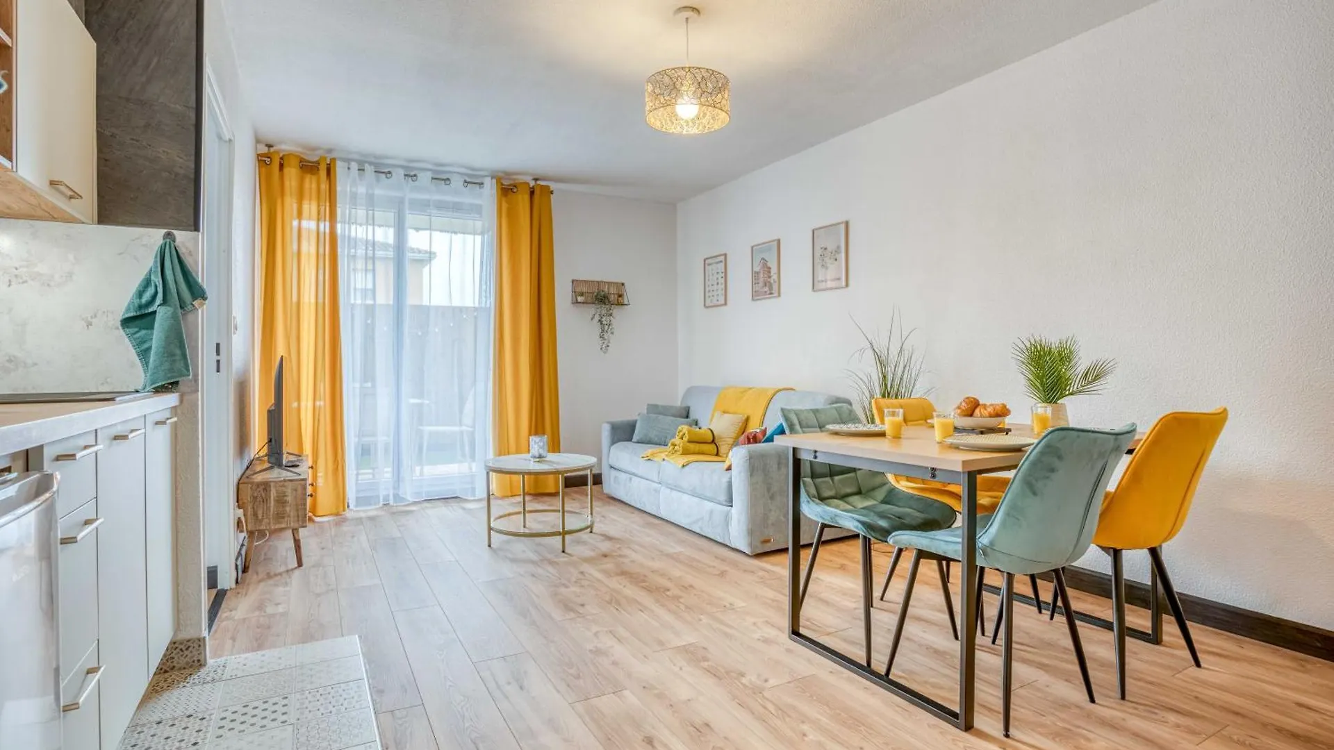 Apartmán Cosy Caussade Parking Gratuit Jardinet Refait A Neuf